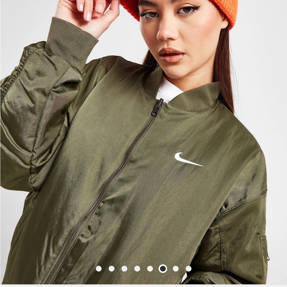 NIKE VARSITY BOMBER JACKET